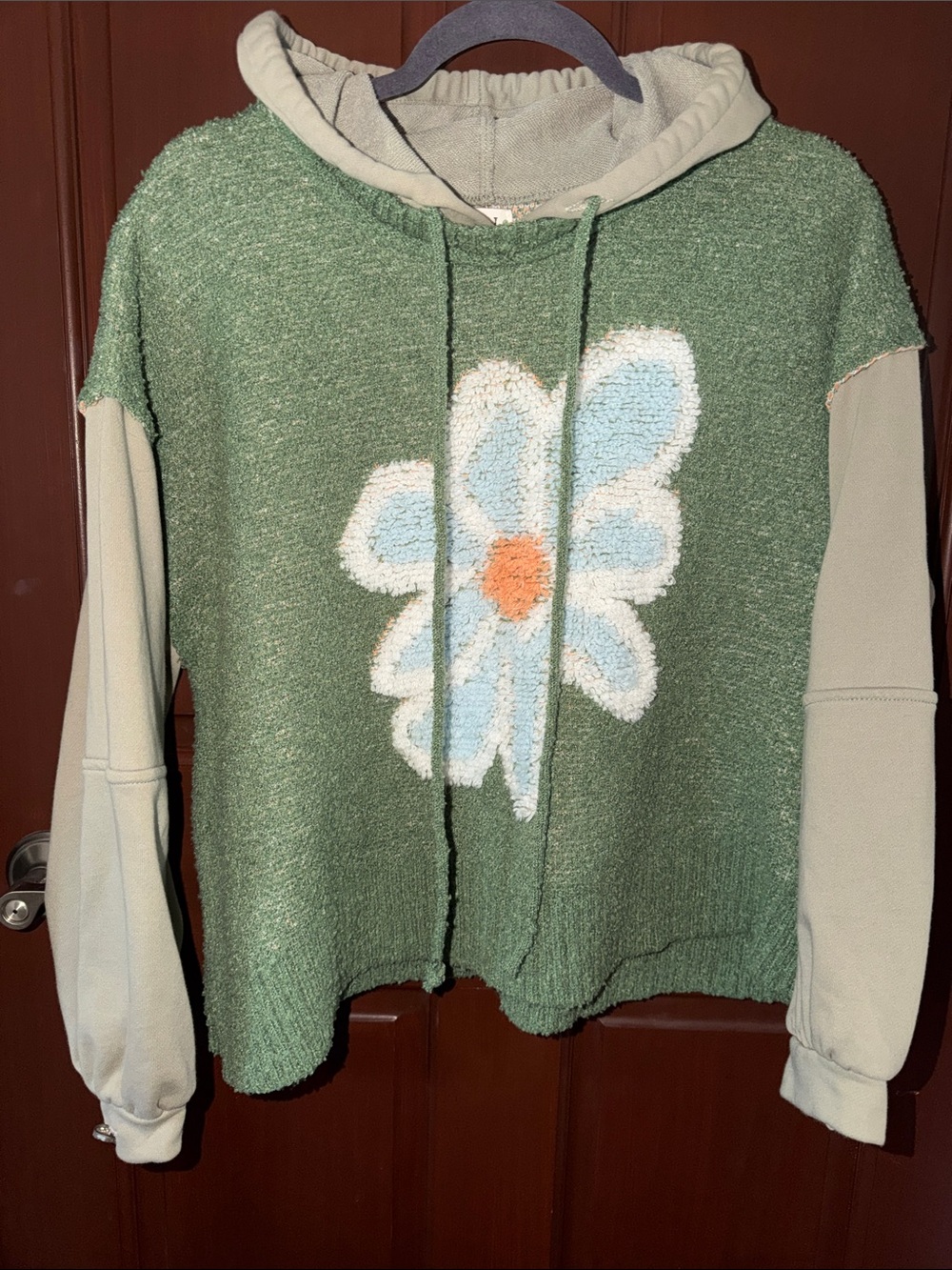 POL Oversize Mixed Floral Crochet Hoodie Top Sage Green Daisy Boho Size Small